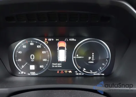 2022 Volvo Xc90 Recharge Plug-In Hybrid T8 Inscription Expression 7 Passenger from USA, damaged, VIN YV4BR0CZ5N1804043